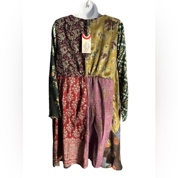 NWT. S/M in Size. Patchwork Tunic by Sacred Threads. 223513. CL/GR12 - Picture 2 of 4
